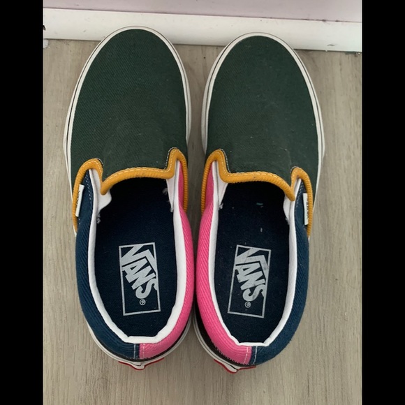 Vans - Picture 7 of 8